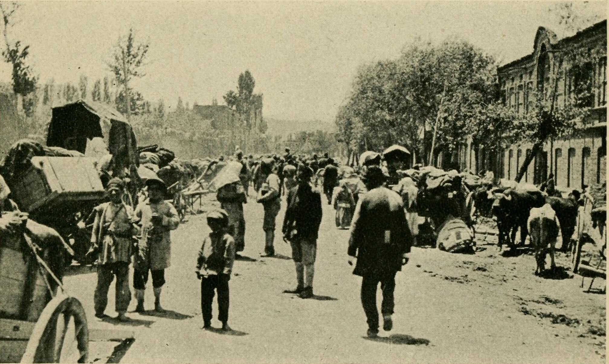 Armenian and Syrian (Assyrian) refugees at the Kurdish gate, Urmia, 1918