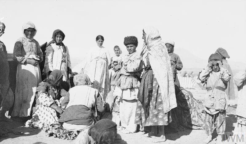 Jilu Assyrian refugee women and children, 1918