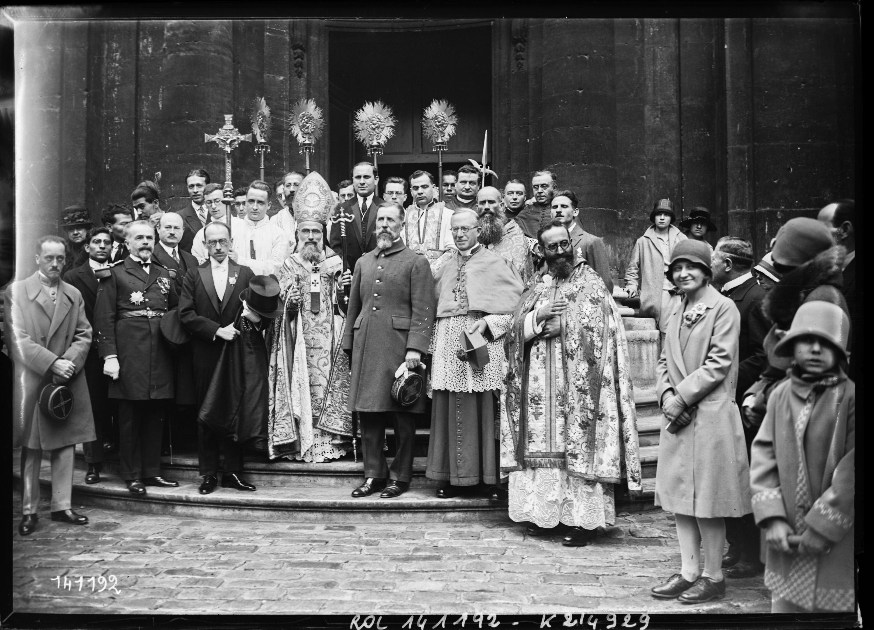 Ignace Tappouni, General Gouraud and Mgr Khayatte at Saint-Ephrem