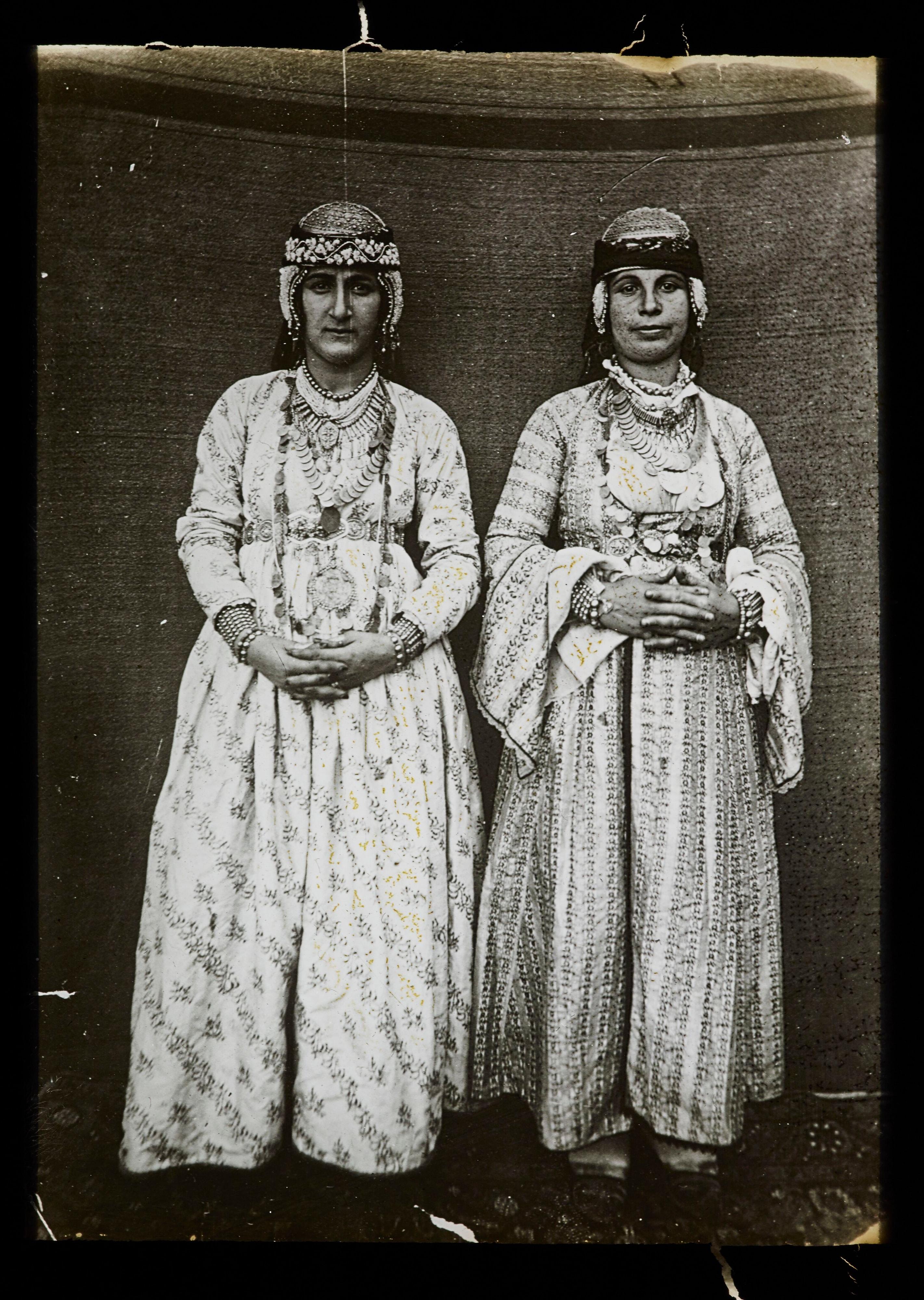 Two Chaldean women of Mardin