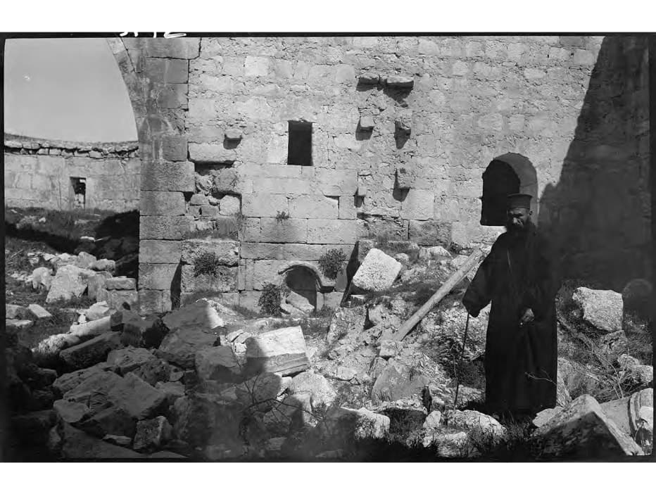 Priest in the church of the Virgin (El Adra), Silvan, 1911