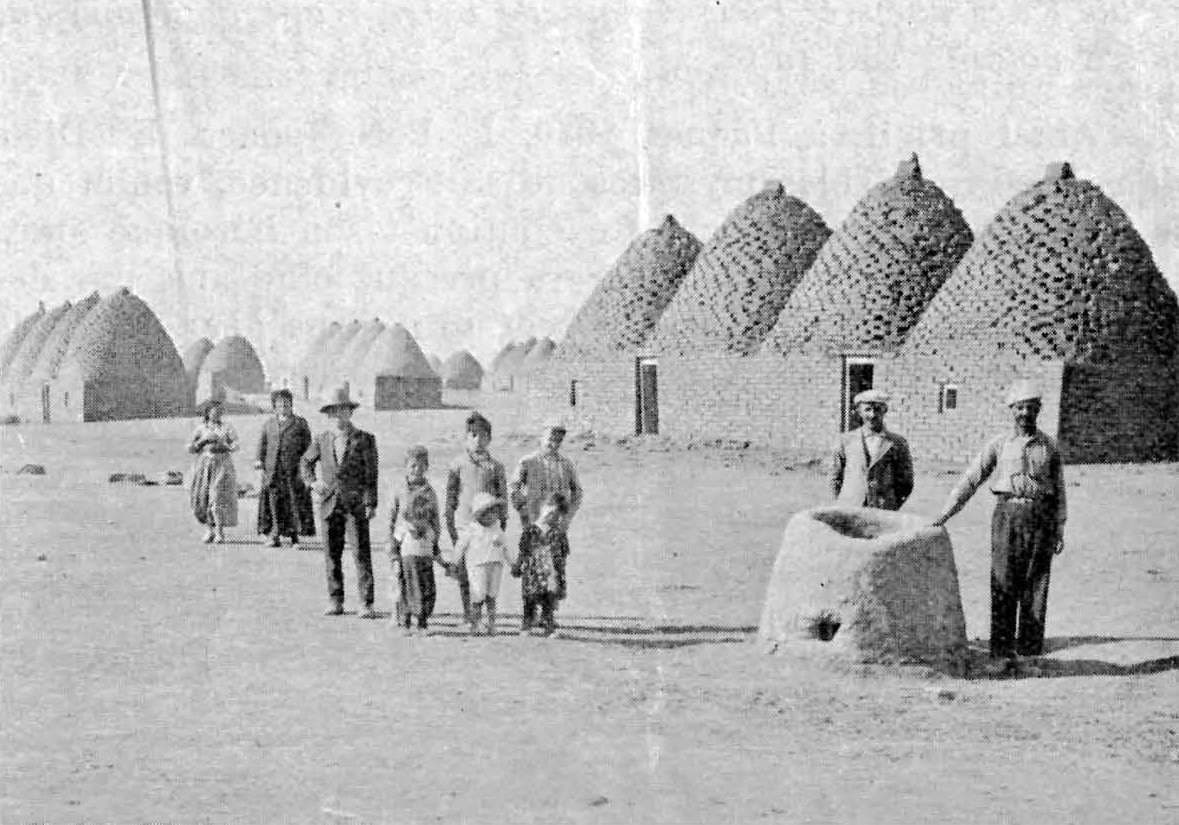 First homes built by Assyrian settlers on the Khabur, 1935