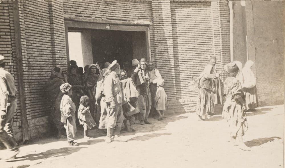 Crowd at the American Mission gate, Urmia, 1918