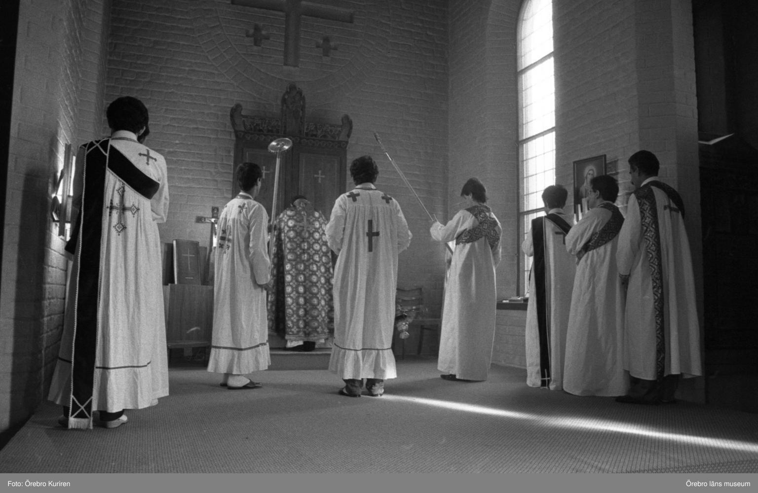 Syriac Orthodox liturgy in the old crematorium chapel, Örebro, 1987
