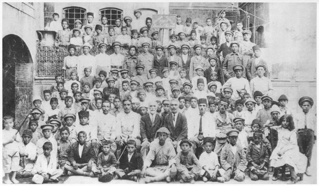 Pupils of Qasha Yosip Dekelaita's Assyrian school in Mosul