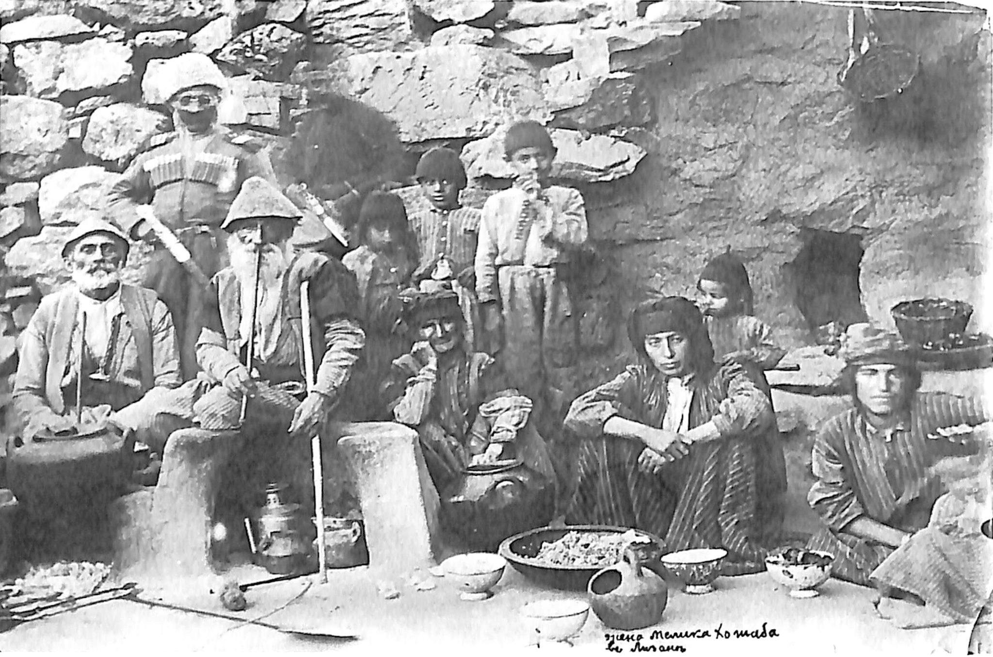 Family of Malik Khoshaba at Lizan, Lower Tyari, 1912