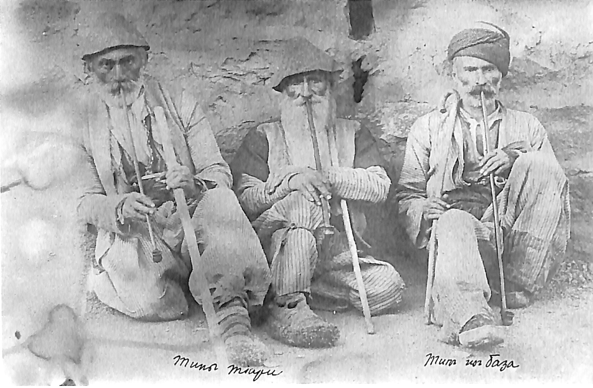 Three elderly Assyrian men of Tyari and Baz at Lizan, 1912