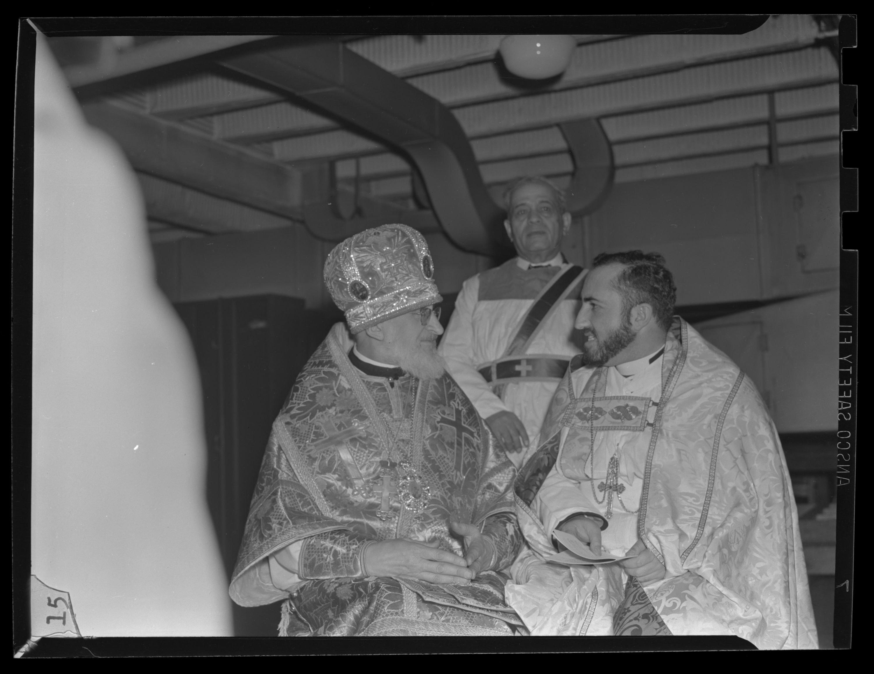 Patriarch Mar Eshai Shimun XXIII at an ecumenical service, Chicago, 1946