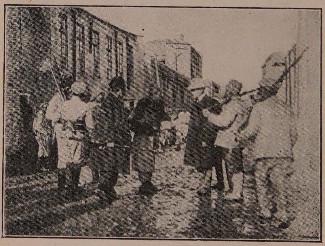 Assyrian soldiers keeping order in the streets of Urmia, 1918