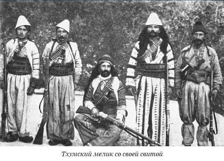 Assyrian malik with his retinue (Tkhuma or Tiyari), Hakkari