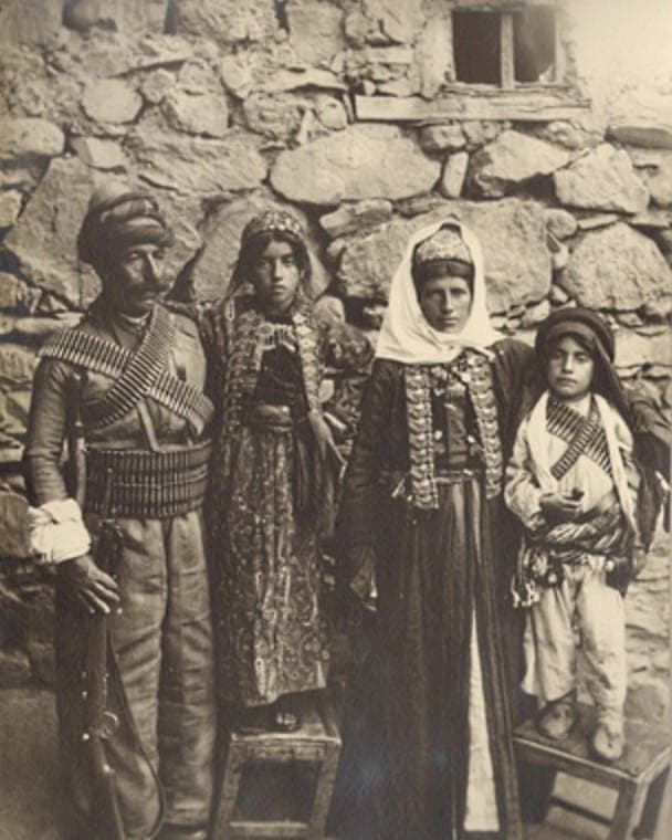 Assyrian family from Jilu in 1910