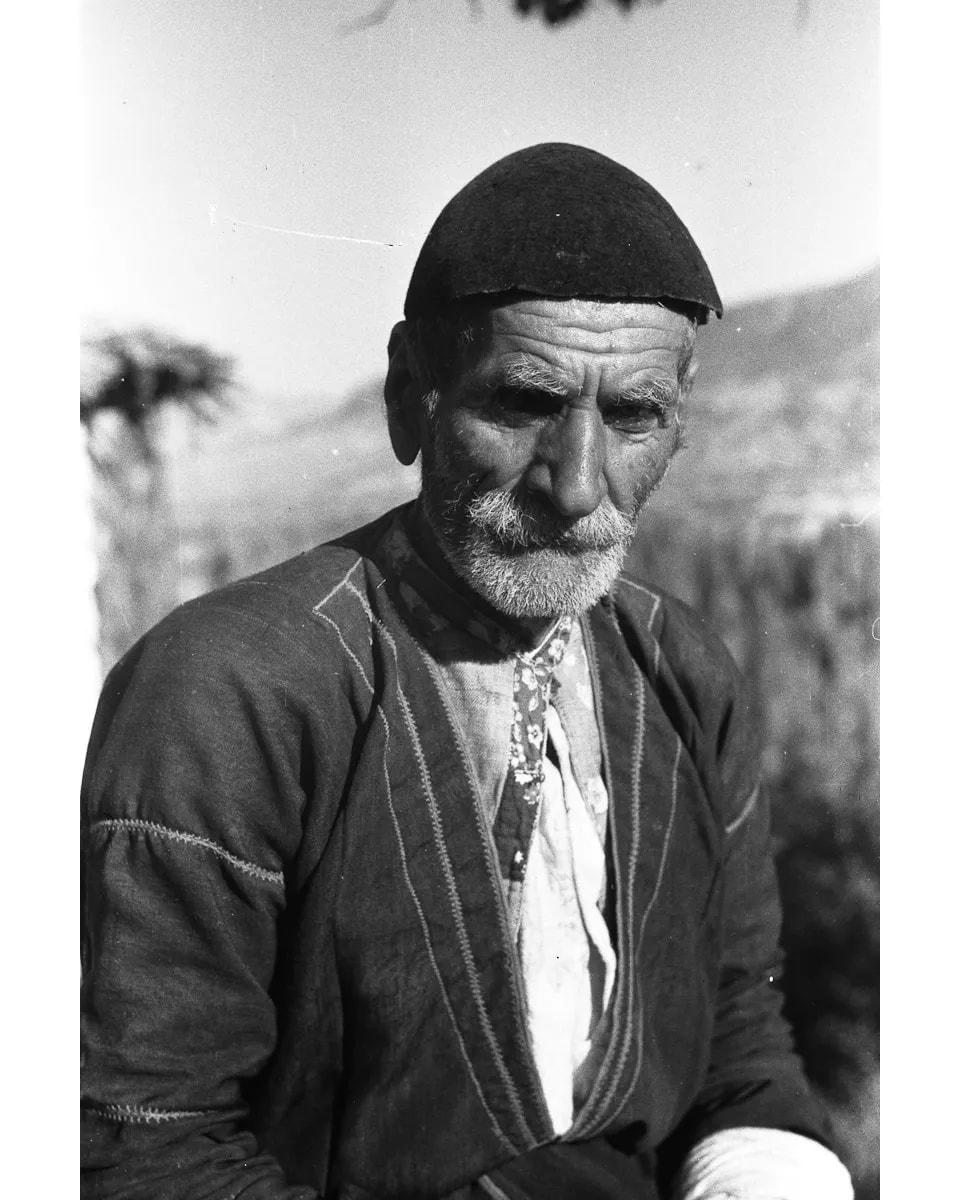 Elderly Assyrian man at Challik