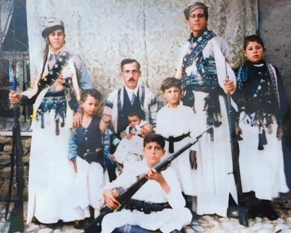 The Hanna family of Midyat, with rifles and bandoliers