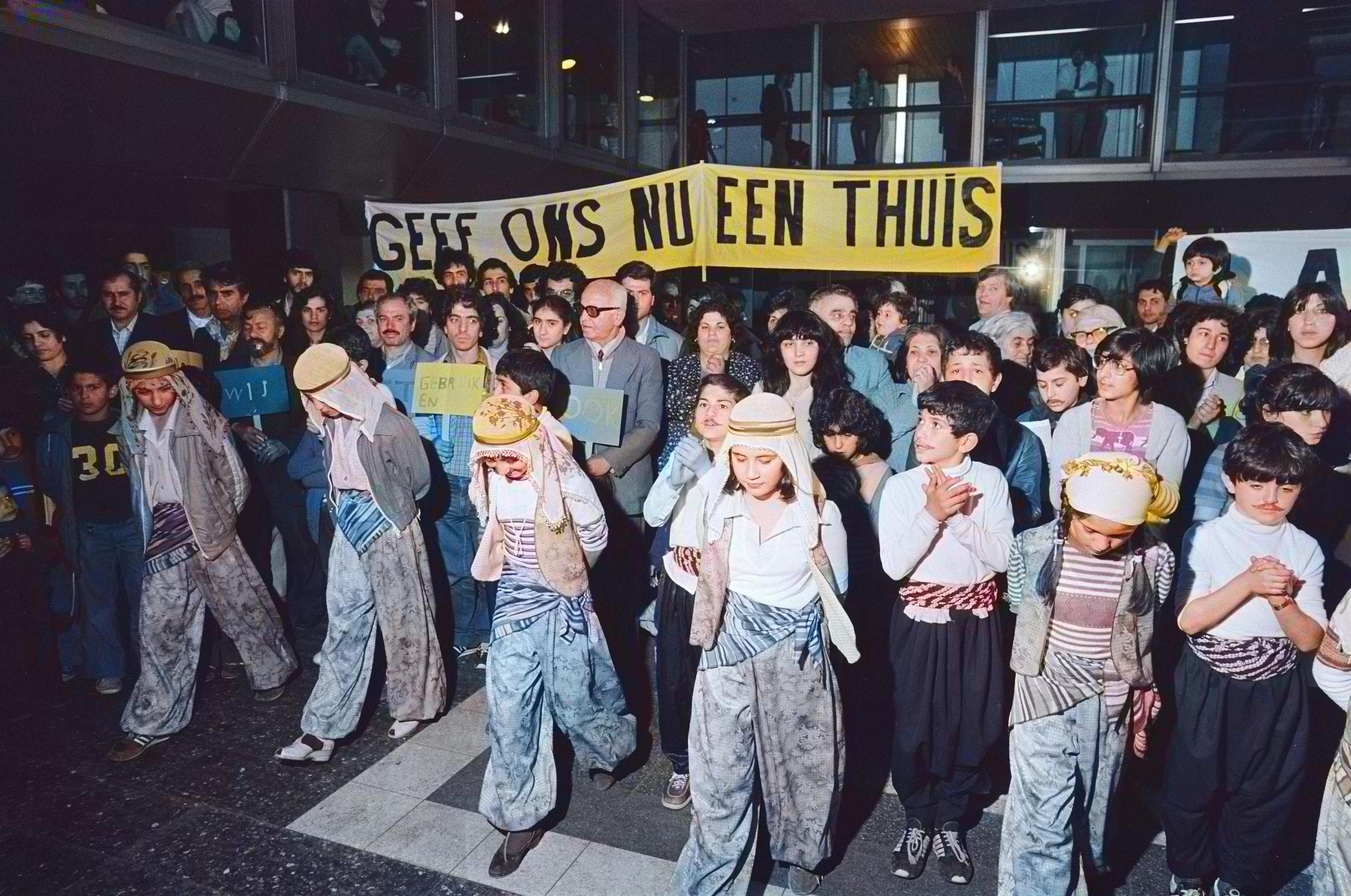 Children of Christians from Turkey demonstrate for asylum in The Hague, 1981