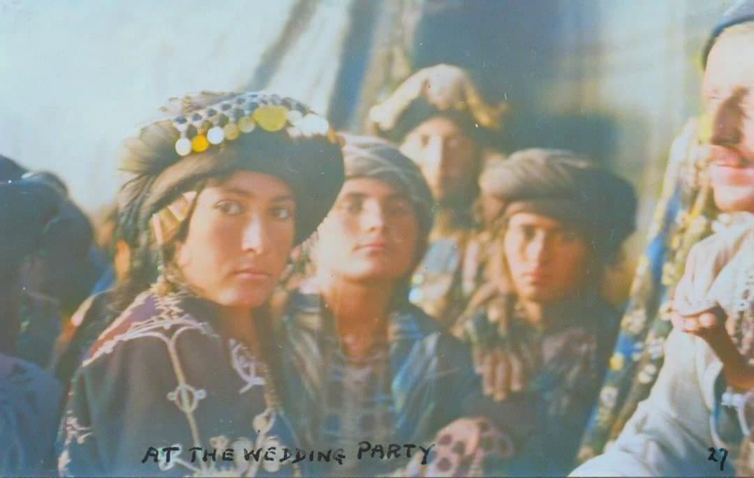 Assyrian women in coin headdresses at a wedding party, Ser Amadia