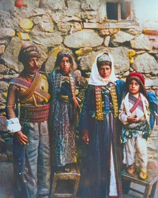 Assyrian family from Jilu in 1910