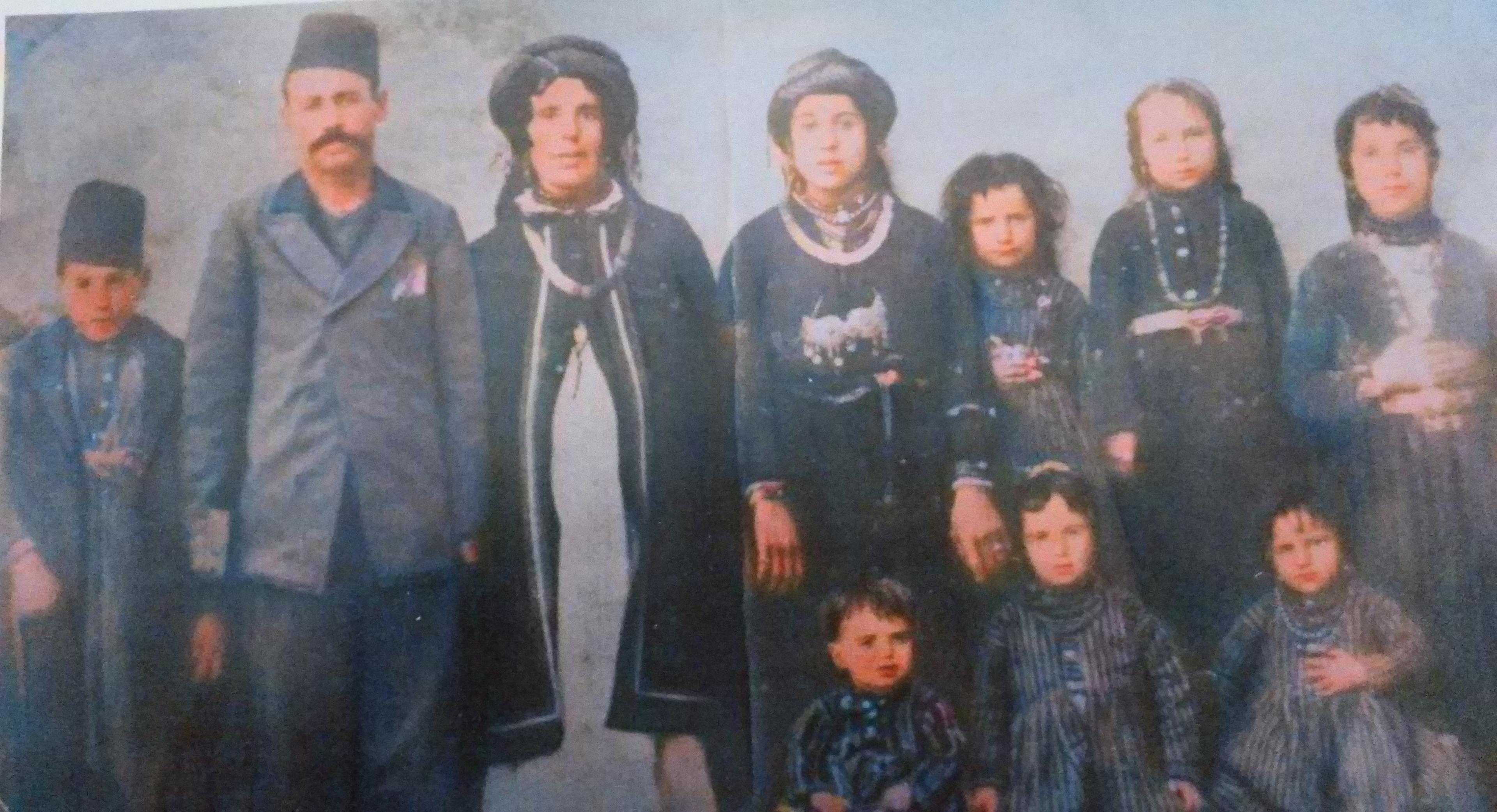 The Şaboğlu (Shabo) family of Midyat, about 1906